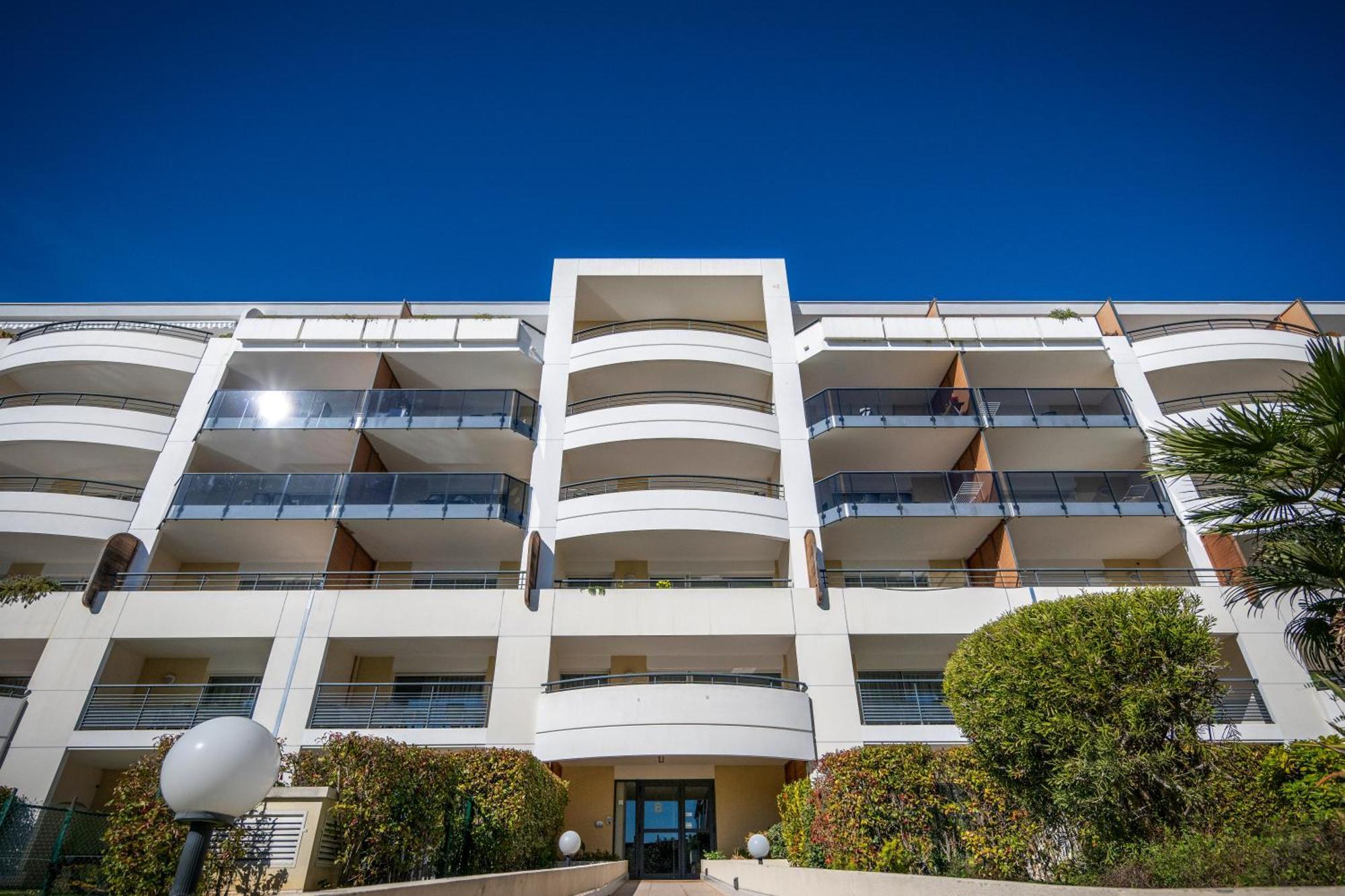 Aparthotel Résidence Néméa Le Lido 4*
